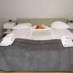 Maya's 32 - Granaria Appartement *