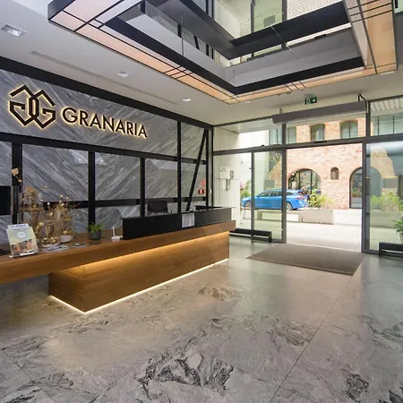 公寓 Maya's Flats & 32 - Granaria *
