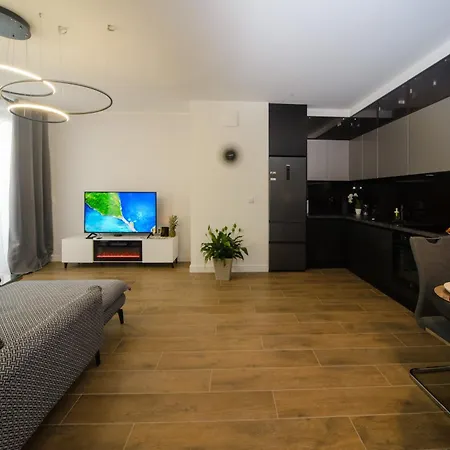 Maya's Flats & 32 - Granaria Lägenhet *