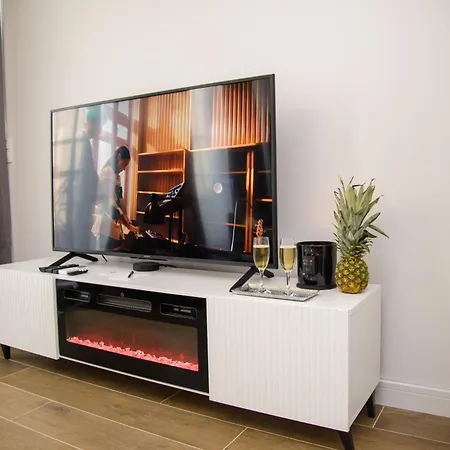 Maya's Flats & 32 - Granaria アパート