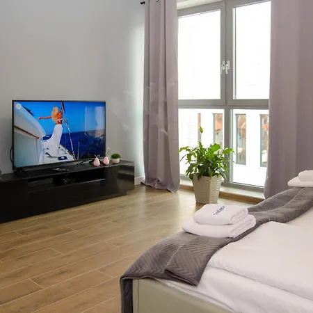 Maya's Flats & 32 - Granaria アパート *