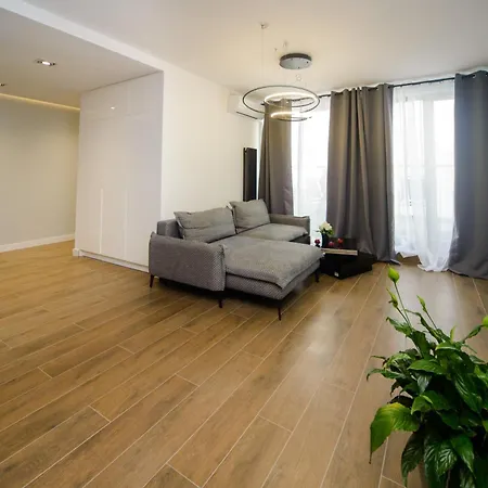 Maya's Flats & 32 - Granaria Lägenhet