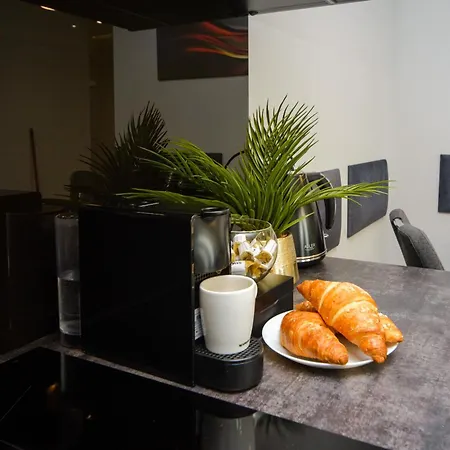 Maya's Flats & 32 - Granaria