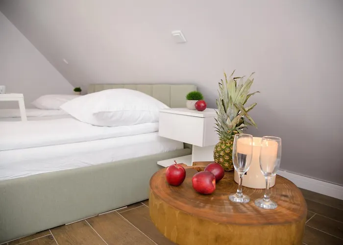 Maya's Flats & 32 - Granaria *