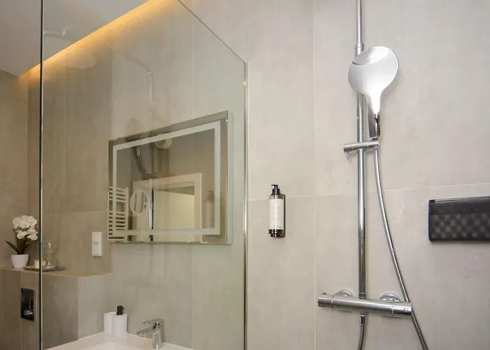 Apartman Maya's Flats & 32 - Granaria *