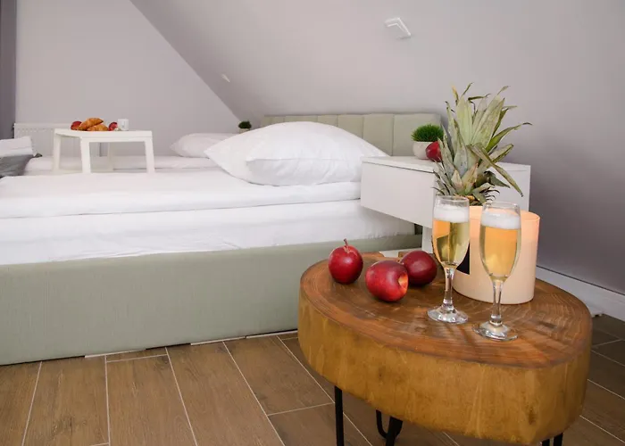 Maya's Flats & 32 - Granaria Appartement *