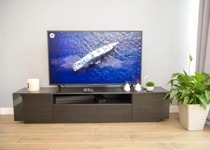 Maya's Flats & 32 - Granaria