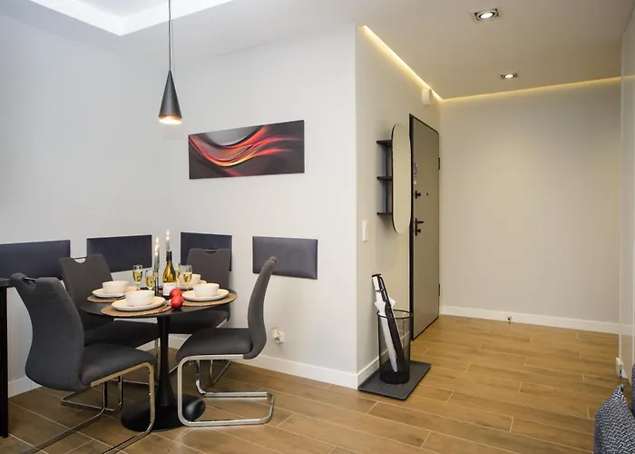 Maya's Flats & 32 - Granaria