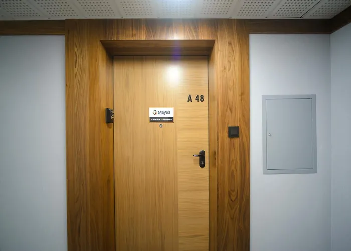 Maya's Flats & 32 - Granaria