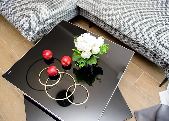 Maya's Flats & 32 - Granaria Appartement