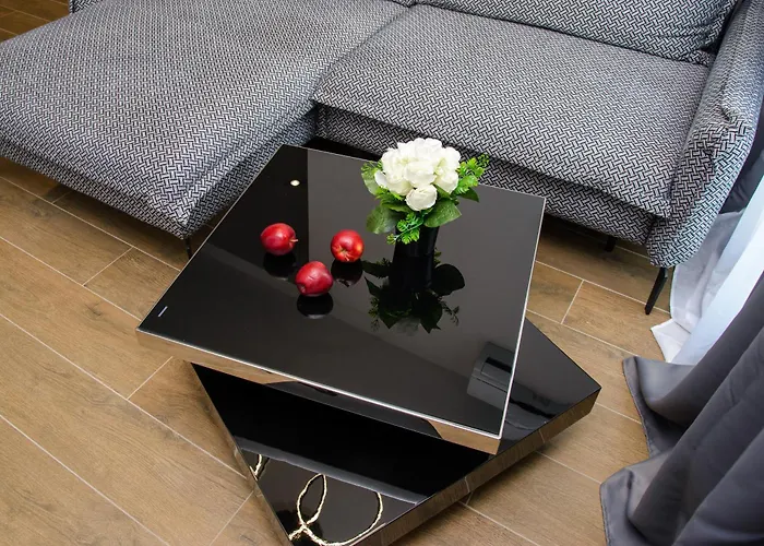 Maya's Flats & 32 - Granaria *