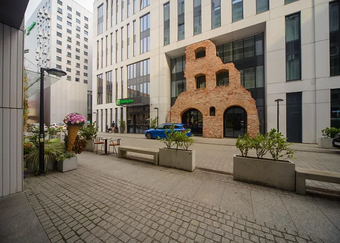 Maya's Flats & 32 - Granaria Apartman